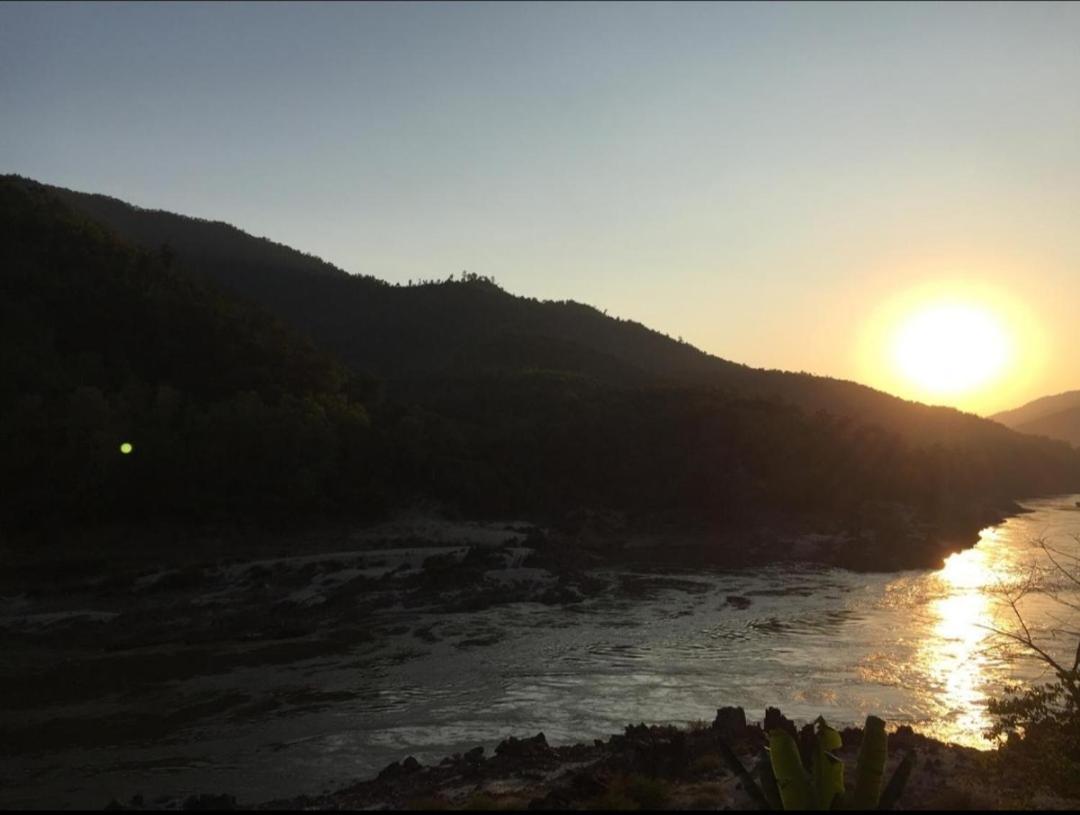 شقة Mekong Backpackers Muang Pakbèng المظهر الخارجي الصورة