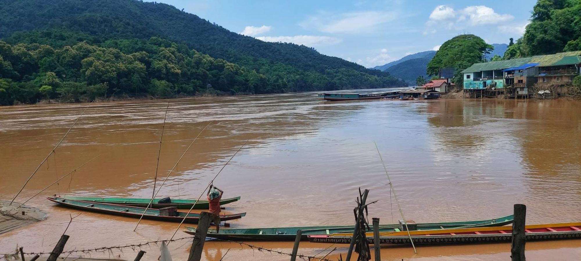 شقة Mekong Backpackers Muang Pakbèng المظهر الخارجي الصورة