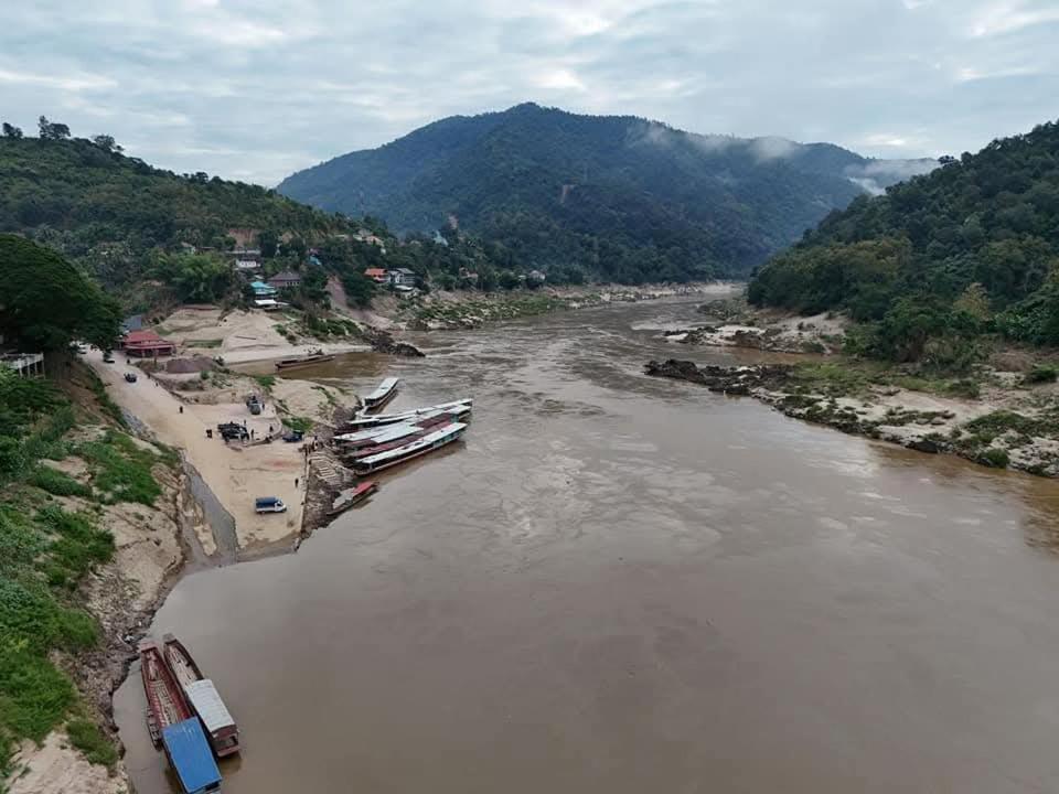 شقة Mekong Backpackers Muang Pakbèng المظهر الخارجي الصورة