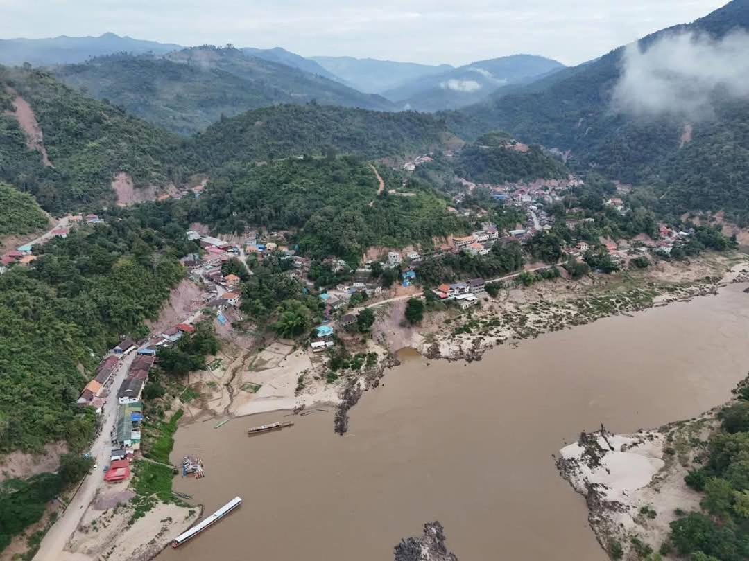 شقة Mekong Backpackers Muang Pakbèng المظهر الخارجي الصورة